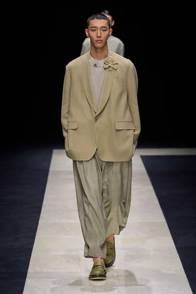 Look 42